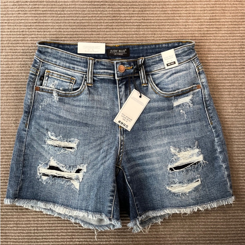 Judy Blue Womens Mid Rise Stretch Distressed Raw Hem Denim Shorts Size Medium